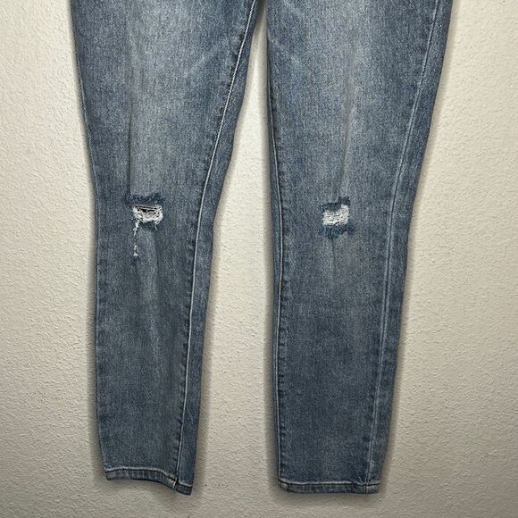 Ashley‎ Mason Distressed Jeans - Picture 3 of 9